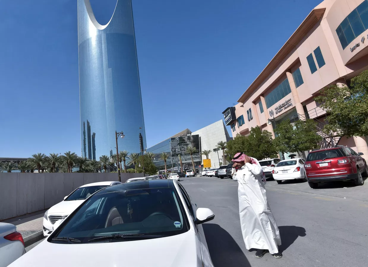أسس شركتك وابدأ النشاط التجاري بـ800 ريال رسوم خدمة و500 نشر