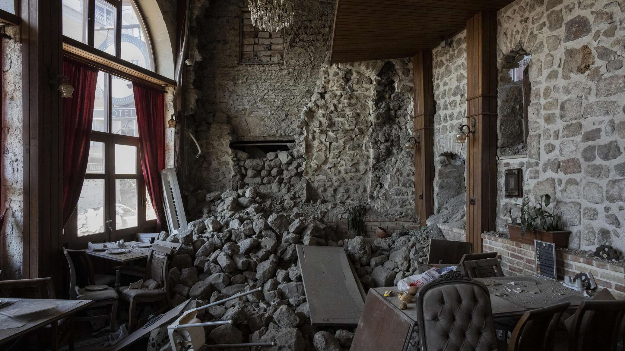 زلزال يضرب الحدود التركية السورية
