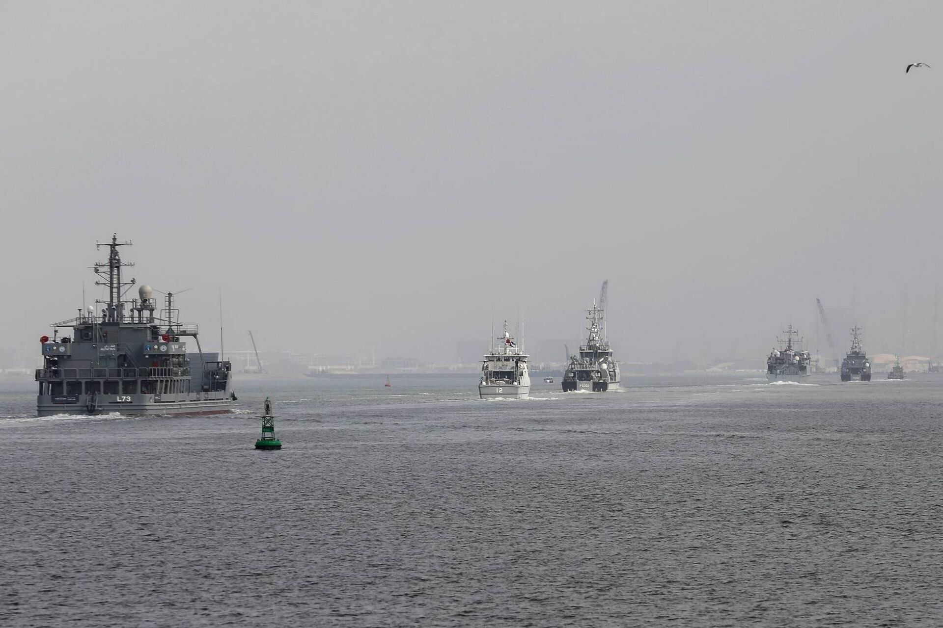وصول الدفعة الأولى من السفن البحرية المشاركة في معرض نافدكس 2023 - سبوتنيك عربي, 1920, 17.02.2023