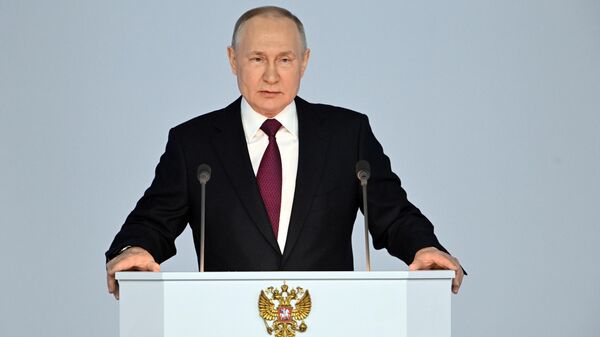 الرئيس الروسي فلاديمير بوتين يلقي خطابه السنوي أمام الجمعية الفيدرالية في موسكو، روسيا 21 فبراير 2023 - سبوتنيك عربي