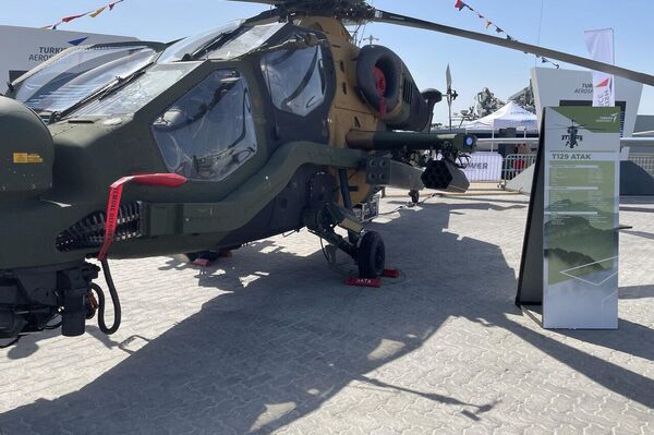 المروحية الهجومية التركية تي - 129 في آيدكس 2023 في أبوظبي
 - سبوتنيك عربي