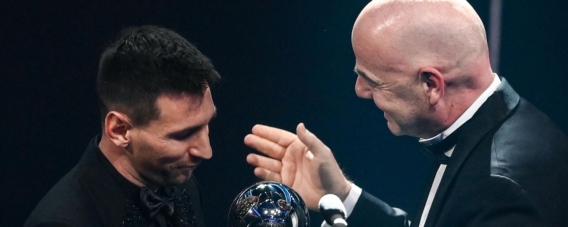 ميسي يتوج بجائزة الفيفا لأفضل لاعب في العالم 2022، 27 فبراير 2022 - سبوتنيك عربي, 1920, 27.02.2023