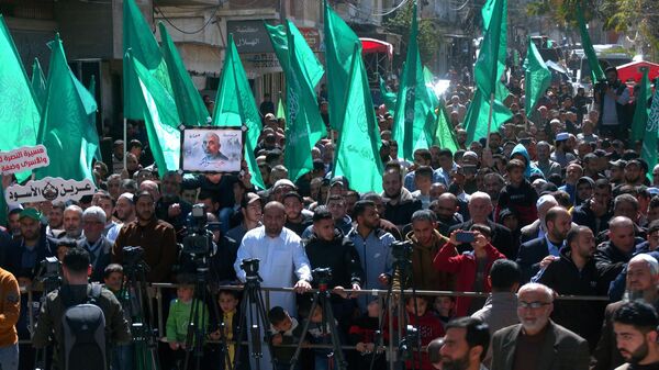 قادة في حماس خلال مسيرة لنصرة الأقصى والضفة والأسرى في غزة: نتصدر المواجهة في الضفة والقدس - سبوتنيك عربي