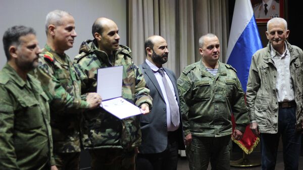 تكريم ضباط روس وسوريين تركوا بصمات بيضاء خلال سنوات الحرب على الإرهاب - سبوتنيك عربي