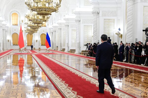 الرئيس الروسي فلاديمير بوتين يستقبل الرئيس الصيني شي جين بينغ، في قصر الكرملين  2 مارس 2023  - سبوتنيك عربي
