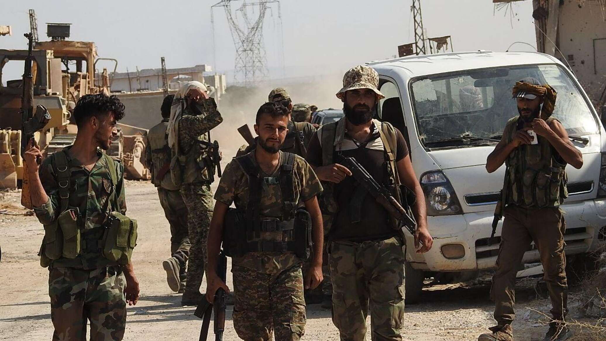 الجيش السوري يحيد 60 مسلحا معظمهم أجانب ويحبط هجومين لـ "النصرة"