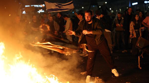 مظاهرة ضد الإصلاح القضائي في تل أبيب، إسرائيل 26 مارس 2023 - سبوتنيك عربي