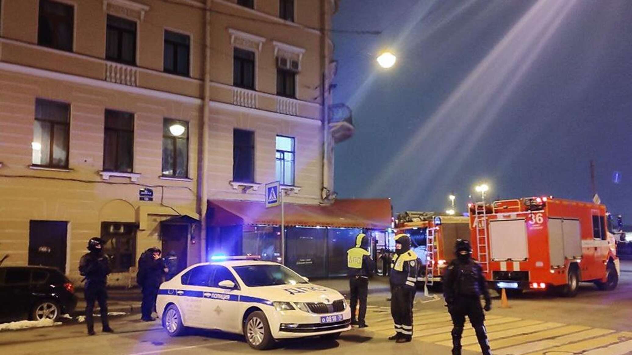 Теракт вчера в питере. Взрыв в кафе в Санкт-Петербурге. Взрыв в пит.