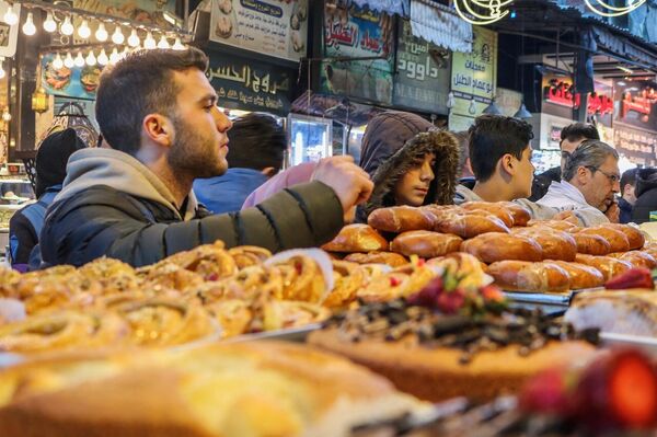 الجزماتية... أشهر أسواق الأطعمة الرمضانية في دمشق القديمة - سبوتنيك عربي