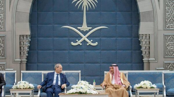 وصل وزير الخارجية السوري، فيصل المقداد إلى مدينة جدة السعودية - سبوتنيك عربي