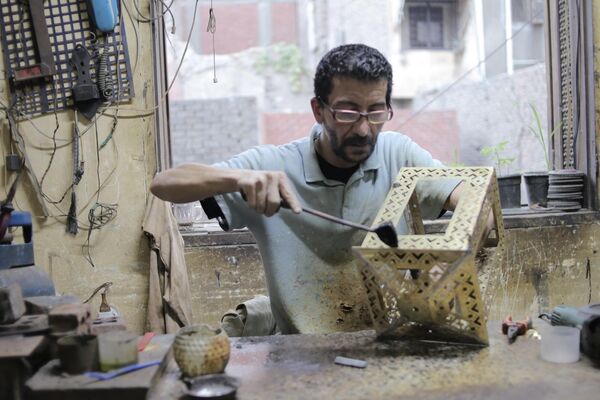 صناعة فانوس رمضان في مصر - سبوتنيك عربي