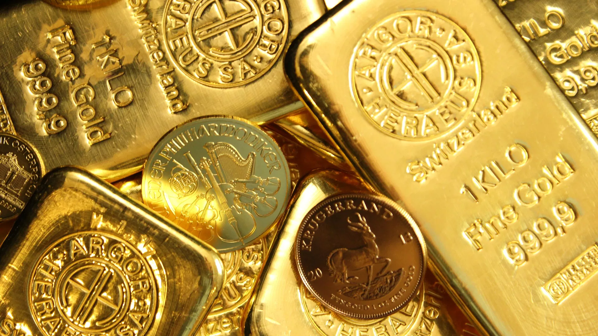 أسعار الذهب انخفضت 18 دولارا بنسبة «1%» ووصلت 1913 دولارا للأوقية