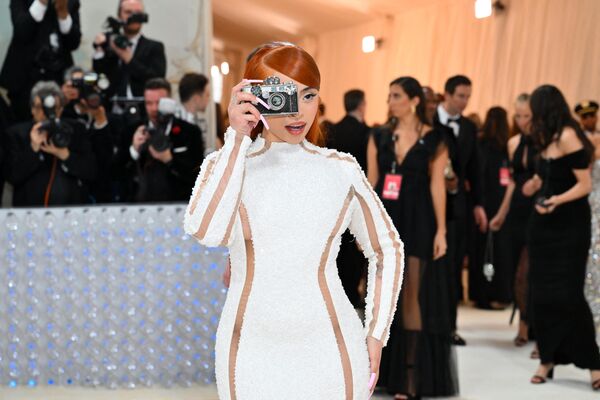  مغنية الراب الأمريكية آيس سبايس تصل إلى حفل Met Gala لعام 2023 في متحف متروبوليتان للفنون في 1 مايو 2023، في نيويورك. - سبوتنيك عربي