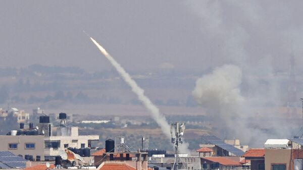 إطلاق صواريخ من قطاع غزة تجاه إسرائيل، اليوم الأربعاء، 5 مايو/ آيار 2023 - سبوتنيك عربي