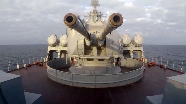 مدفعية سفينة أسطول البحر الأسود خلال مناورات في البحر الأسود، 12 فبراير 2022 - سبوتنيك عربي