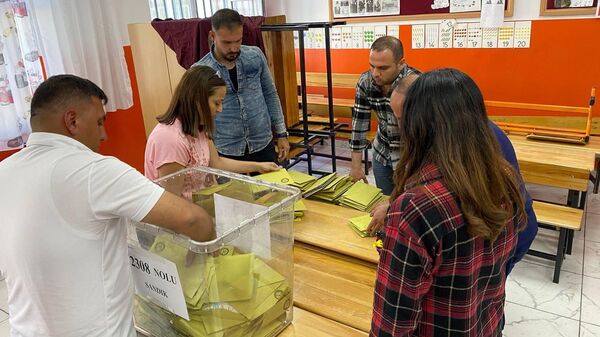 بدء عملية فرز الأصوات في الانتخابات الرئاسية والبرلمانية في تركيا - سبوتنيك عربي
