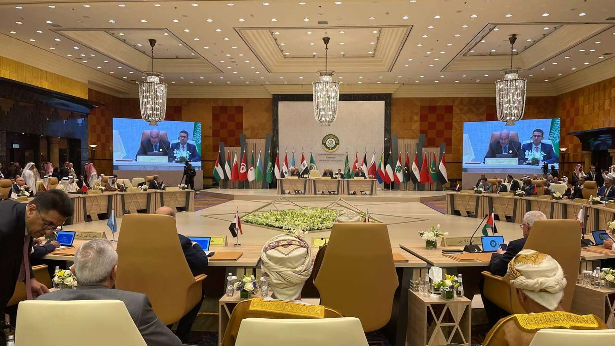 بث مباشر لفعاليات القمة العربية الإسلامية المشتركة "غير العادية" في الرياض... فيديو