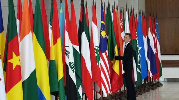 أعلام الدول خلال المنتدى الاقتصادي الدولي الرابع عشر روسيا - العالم الإسلامي: منتدى قازان. - سبوتنيك عربي