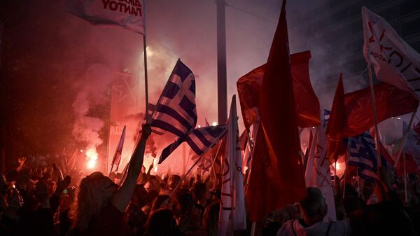 أنصار زعيم المعارضة اليونانية أليكسيس تسيبراس، 18 مايو 2023 - سبوتنيك عربي