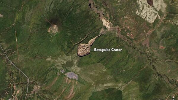 منطقة باتغاي ماغسلامب في مرتفعات يانا شمالي ياقوتيا في روسيا المعروفة باسم بوابة العالم السفلي  - سبوتنيك عربي