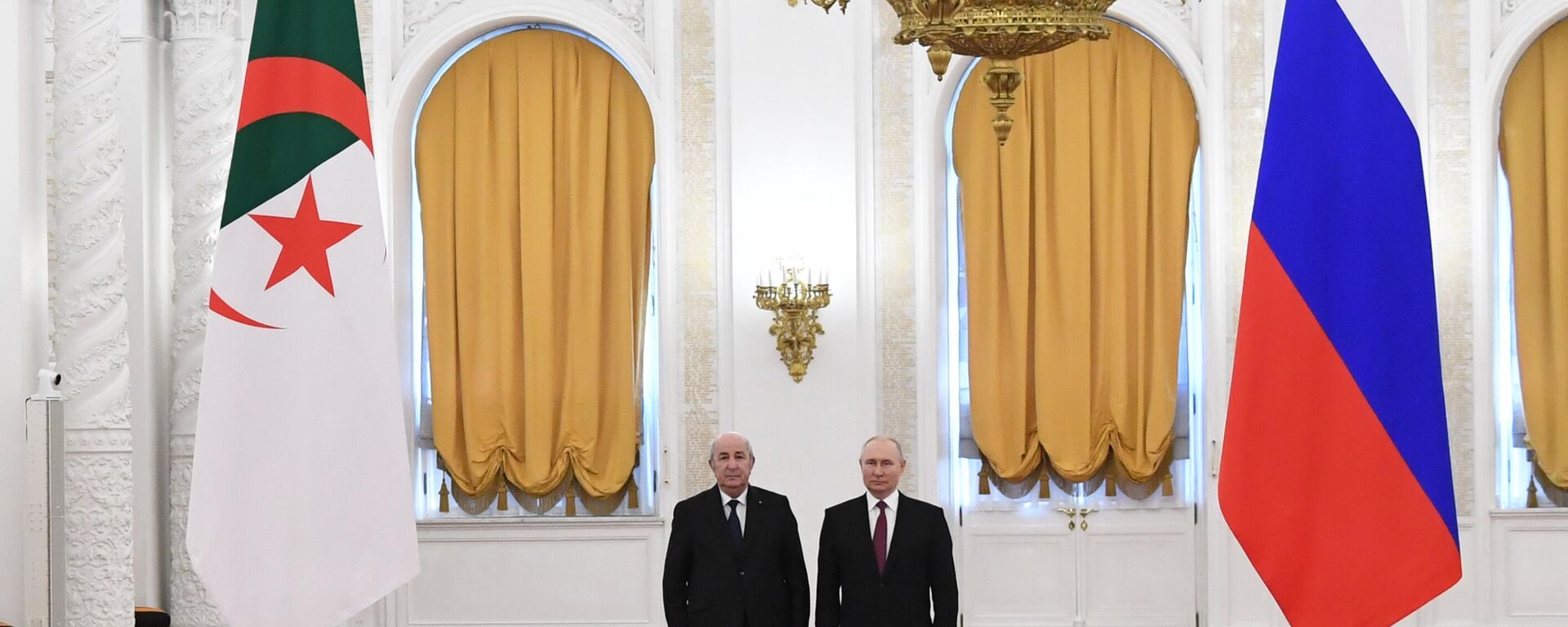 الرئيس الجزائري عبد المجيد تبون والرئيس فلاديمير بوتين خلال زيارته إلى موسكو، روسيا - سبوتنيك عربي, 1920, 15.06.2023