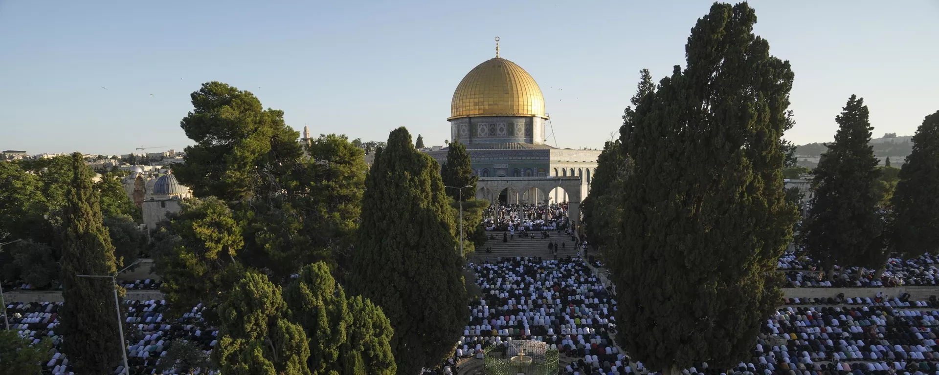 صلاة عيد الأضحى المبارك بالقرب من مسجد قبة الصخرة على أراضي المسجد الأقصى بالبلدة القديمة بالقدس،  فلسطين 28 يونيو 2023
 - سبوتنيك عربي, 1920, 10.10.2023