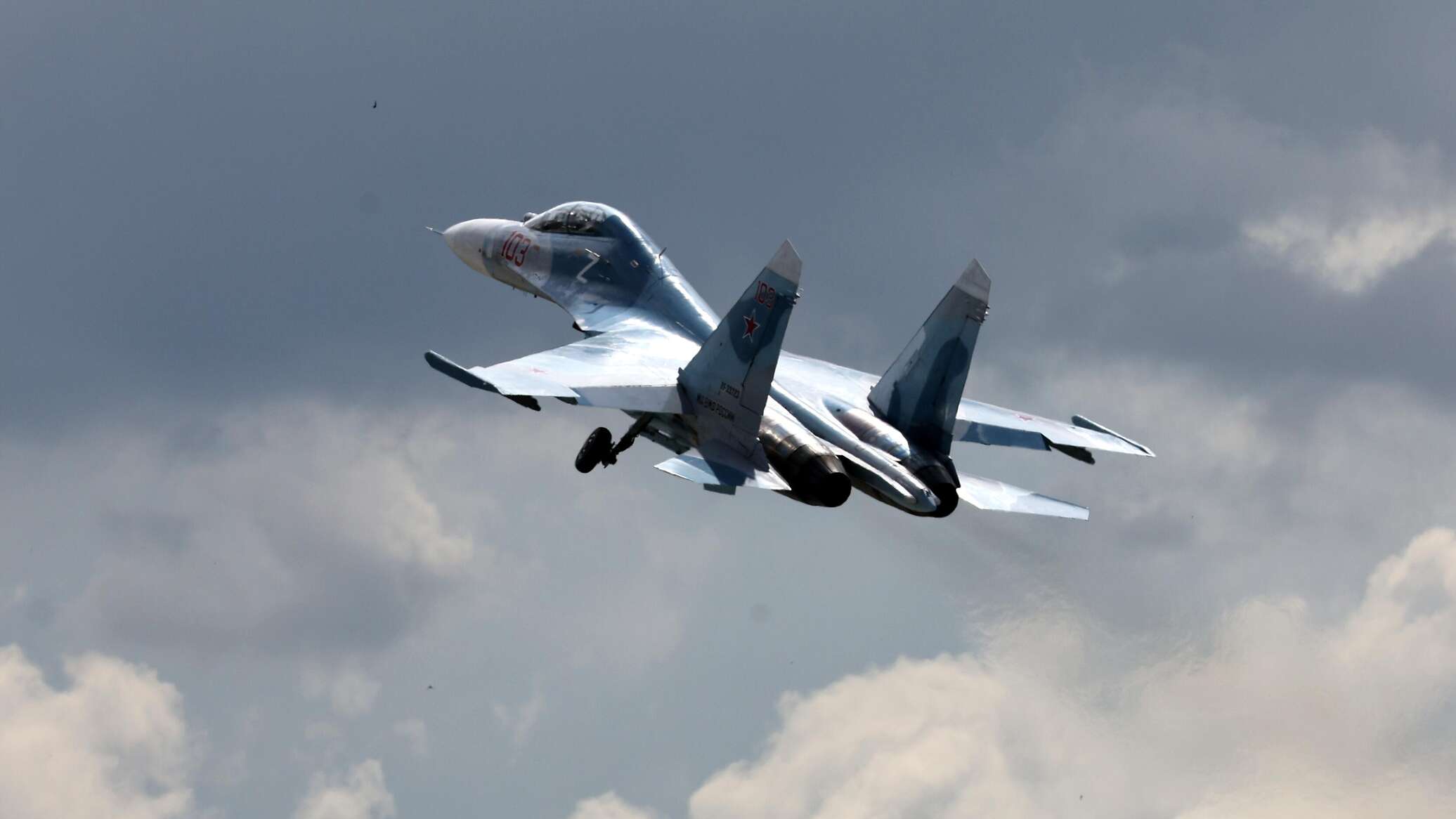 الدفاع الروسية تعلن محاولة انتهاك 3 طائرات فرنسية الحدود في البحر الأسود