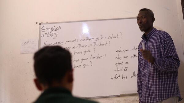 مدرسة الأمل في مصر .. تسكين وتعليم مجاني من اللاجئين لنازحي السودان - سبوتنيك عربي