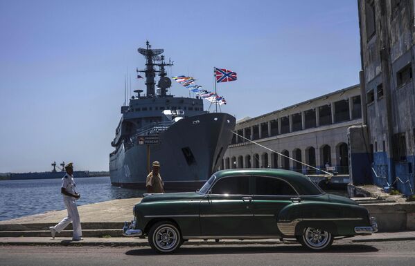 سفينة التدريب البحرية الروسية &quot;بيريكوب&quot; وعلى متنها طلاب عسكريون، والتي تقوم برحلة طويلة، وصلت إلى خليج هافانا، كوبا 11 يوليو 2023. - سبوتنيك عربي