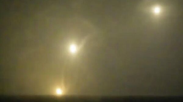 صواريخ روسية تنطلق من سفن رحبية روسية في البحر الأسود  - سبوتنيك عربي