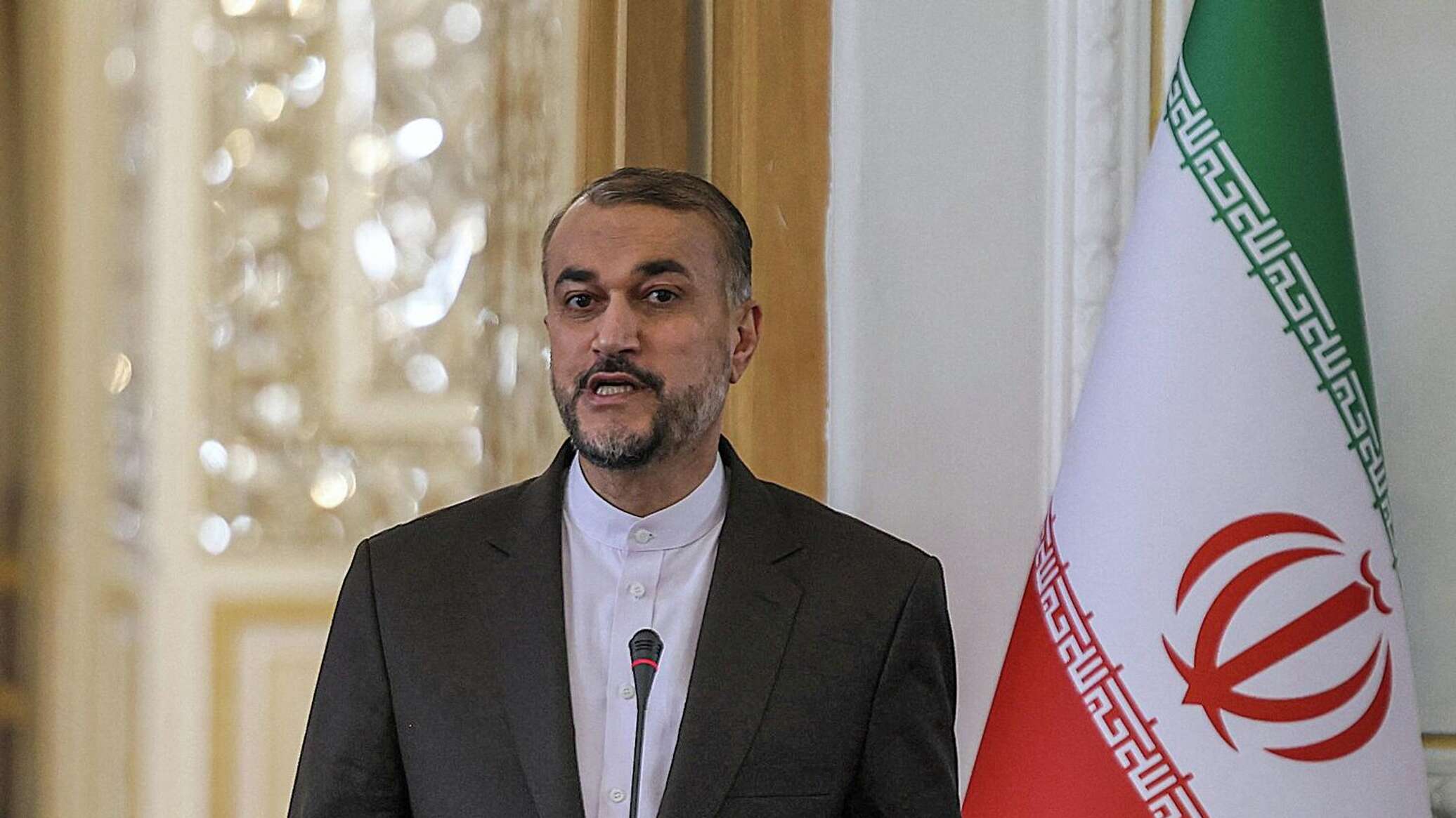 وزير خارجية إيران يوجه رسالة إلى غوتيريش ويحذر من "إبادة جماعية" في قطاع غزة