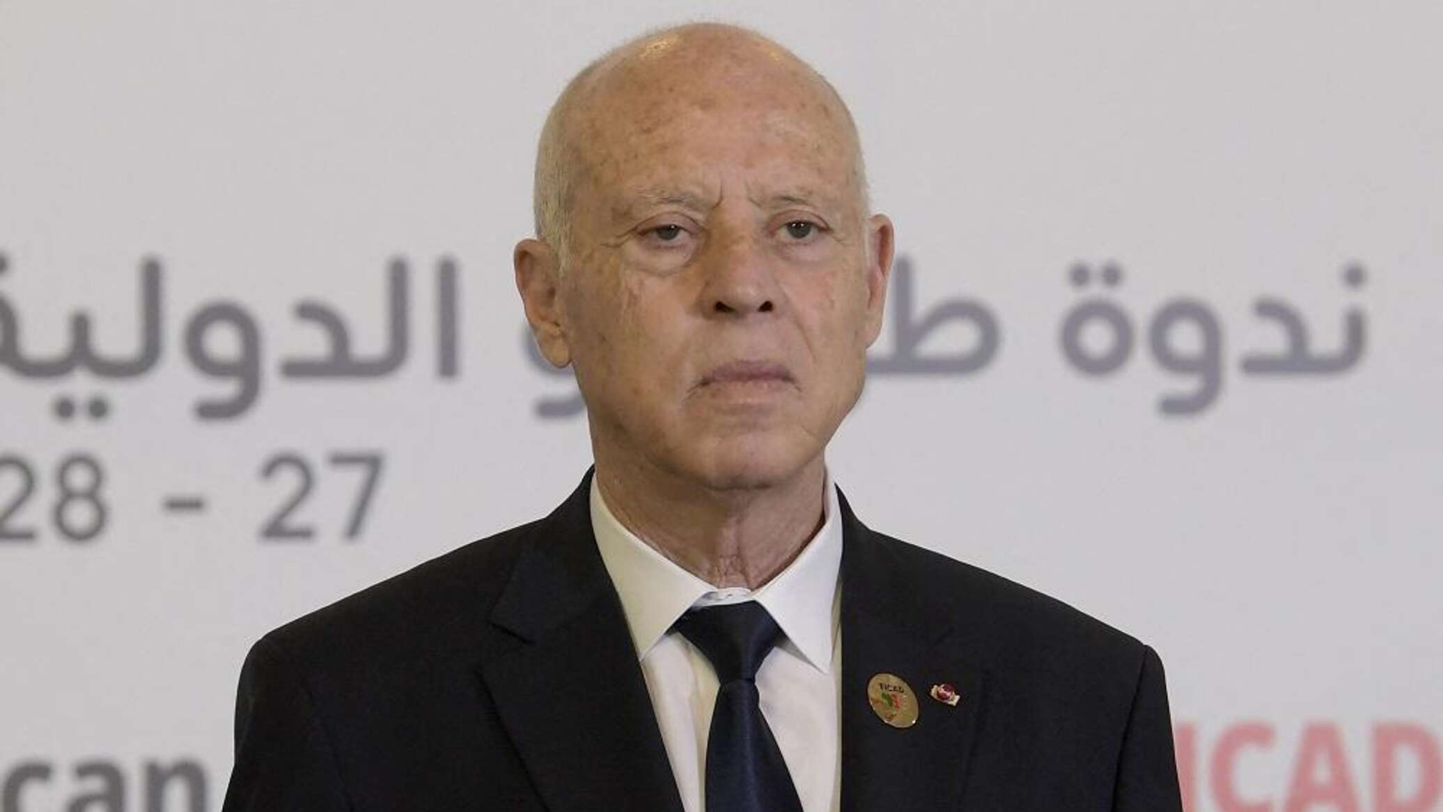 الرئيس التونسي يؤكد الوقوف مع الشعب الفلسطيني حتى يسترد أرضه كاملة