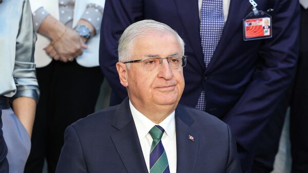 وزير الدفاع التركي يشار غولر - سبوتنيك عربي