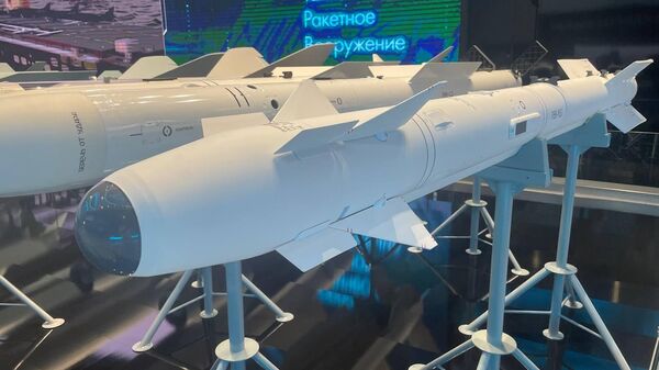 صاروخ قصير المدى إر في في - إم دي 2 المطور في المنتدى العسكري التقني آرميا 2023 - سبوتنيك عربي