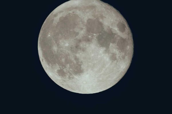 القمر ليلة اكتماله يضيء سماء سوريا - سبوتنيك عربي