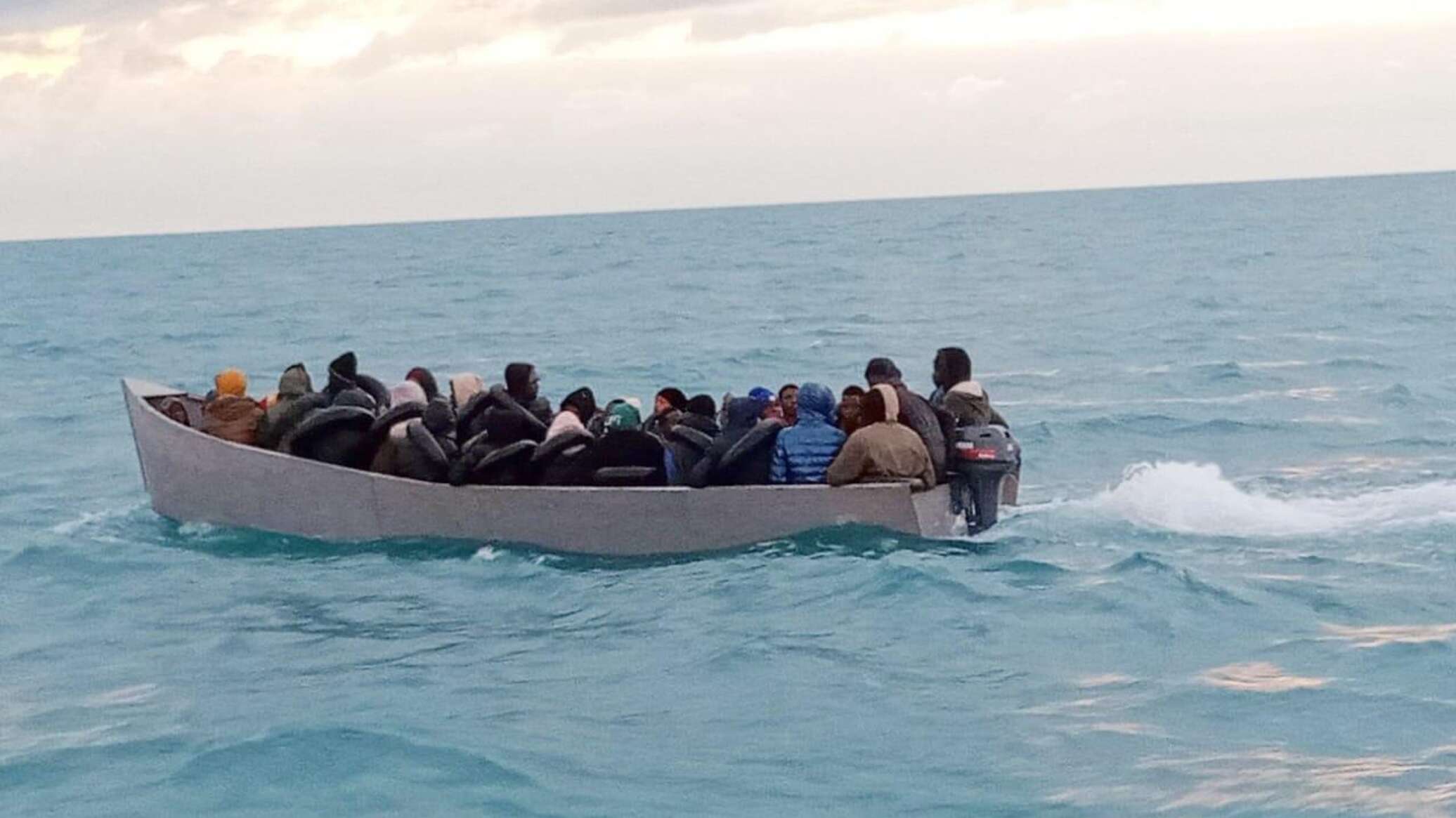 مختصون وحقوقيون تونسيون: قانون الهجرة الجديد عرى عنصرية فرنسا