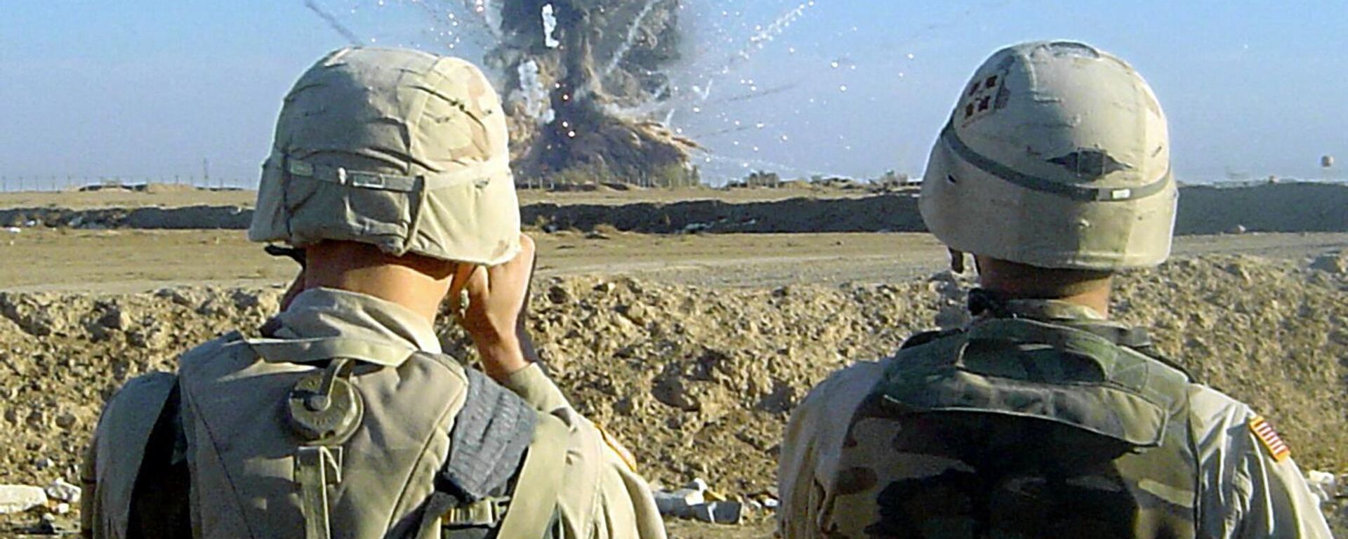 جنود أمريكيون يفجرون قذائف من اليورانيوم المنضب في العراق  - سبوتنيك عربي, 1920, 07.09.2023