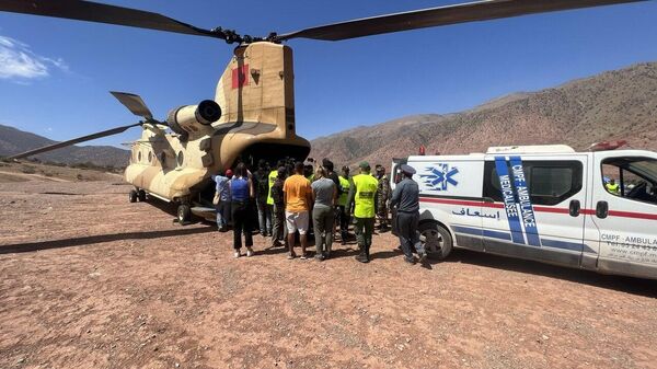 قوات الدرك الملكي تواصل عمليات انقاذ المصابين عبر الطائرات العسكرية - سبوتنيك عربي