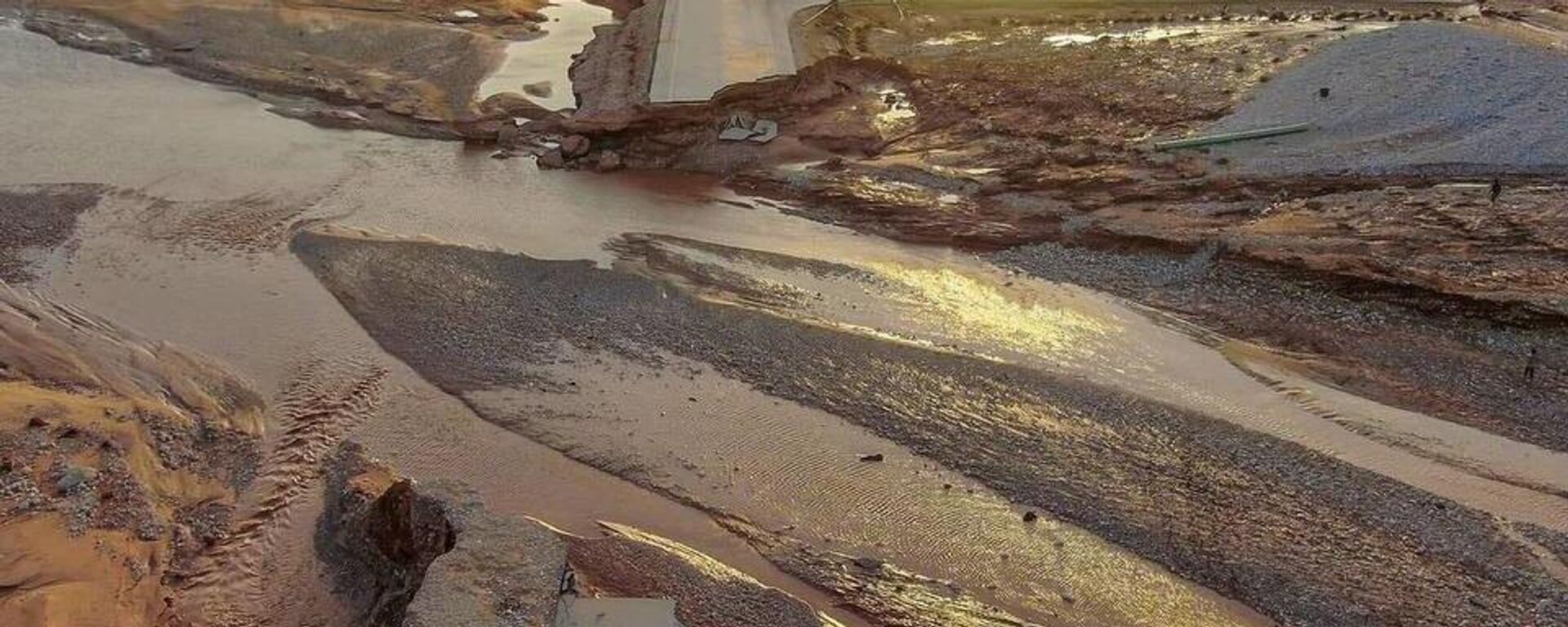 لقطات لـسبوتنيك توثق الأضرار الجسيمة التي لحقت بقرية المخيلي جنوبي مدينة درنة الليبية جراء الفيضانات - سبوتنيك عربي, 1920, 16.09.2023