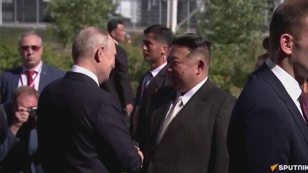 بوتين يلتقي بزعيم كوريا الشمالية في قاعدة فضائية روسية... فيديو - سبوتنيك عربي