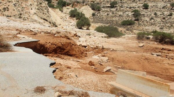 تضرر عدد من الطرق والكباري في درنة الليبية بعد الفيضان - سبوتنيك عربي