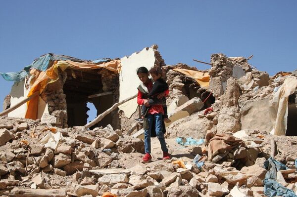 ياسمين ونعمة طفلتان مغربيتان فقدتا أسرتهما تحت أنقاض الزلزال ياسمين ونعمة طفلتان مغربيتان فقدتا أسرتهما تحت أنقاض الزلزال - سبوتنيك عربي