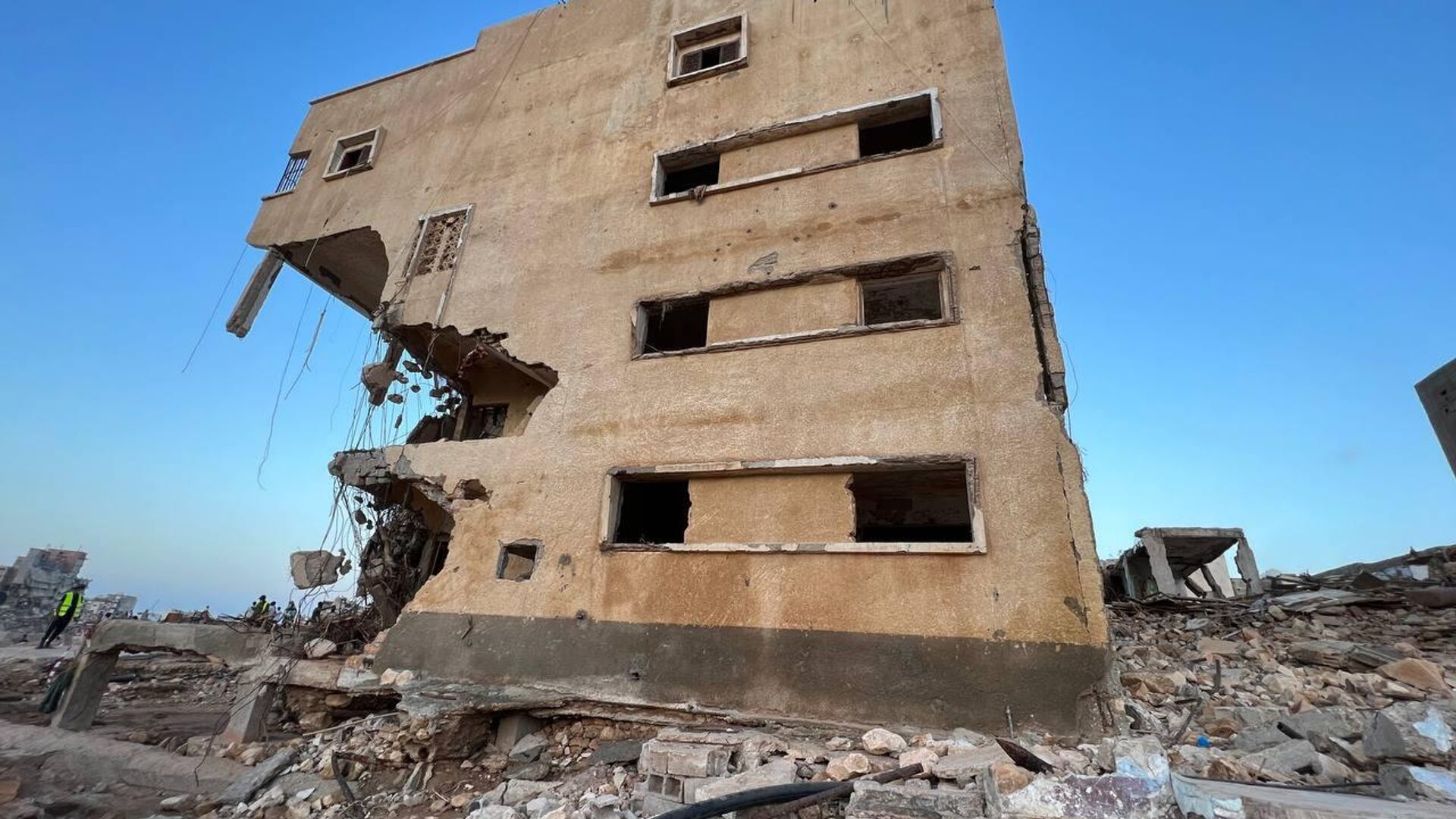 آثار الدمار في درنة الليبية إثر إعصار دانيال - سبوتنيك عربي, 1920, 19.09.2023