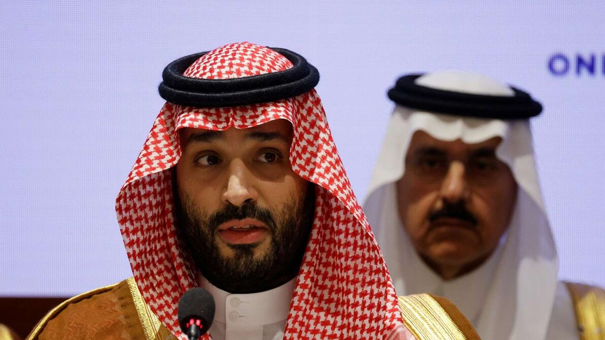 محمد بن سلمان يعلن عزم السعودية الترشح لاستضافة كأس العالم 2034