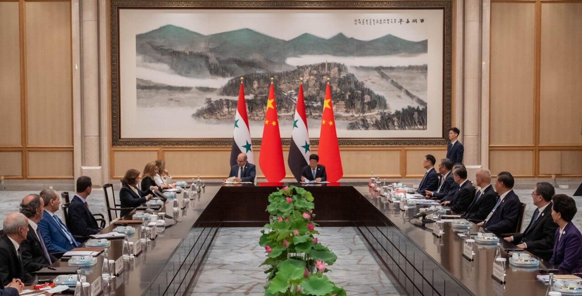 سوريا والصين توقعان اتفاقية التعاون الاستراتيجي بين البلدين - سبوتنيك عربي, 1920, 22.09.2023