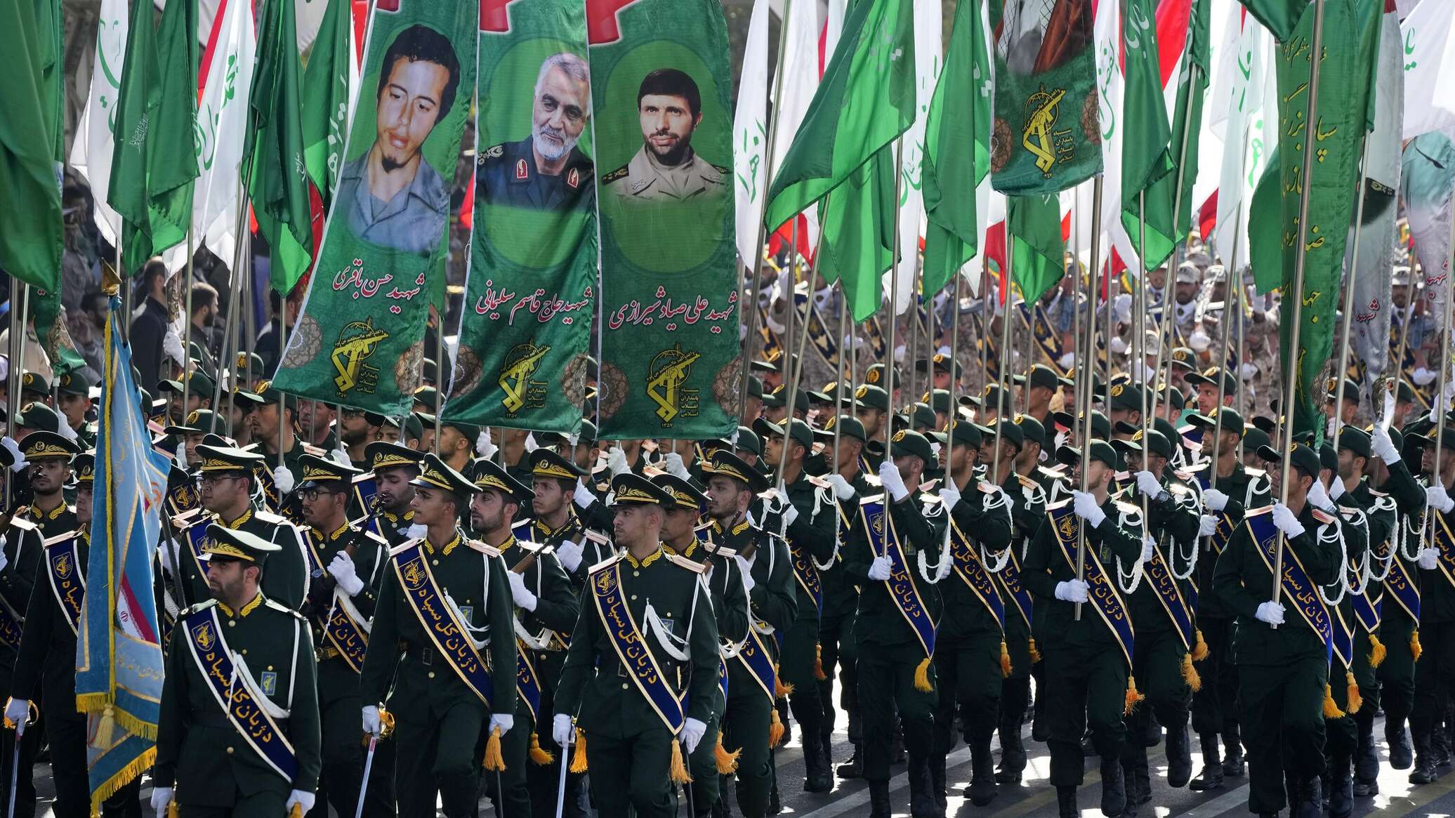 الحرس الثوري الإيراني يتوعد إسرائيل بضربات "أكثر فتكا"