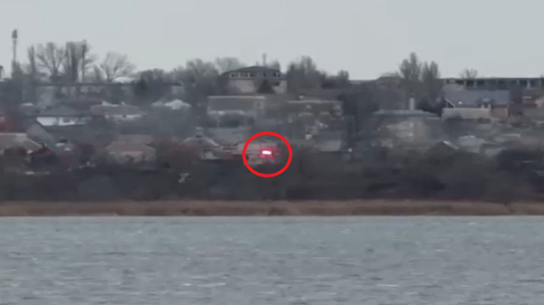 قوات روسية تدمر مركز مراقبة أوكرانيعلى ضفة نهر دنيبر - سبوتنيك عربي