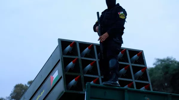 سرايا القدس تكشف عن أسلحة ومسيّرات جديدة خلال عرض عسكري في قطاع غزة
سرايا القدس تكشف عن أسلحة ومسيّرات جديدة خلال عرض عسكري في قطاع غزة
- سبوتنيك عربي