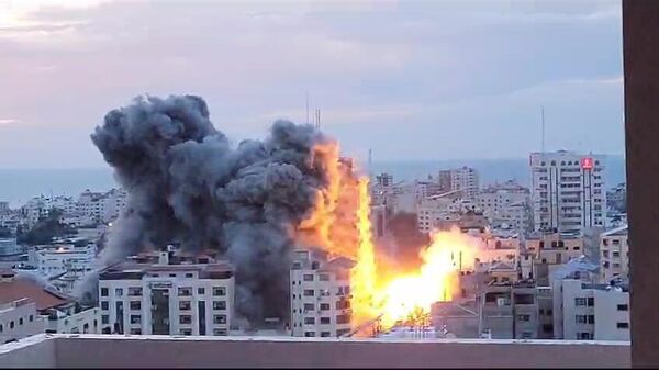 قصف قوات الجيش الإسرائيلي في مدينة غزة، قطاع غزة، فلسطين - سبوتنيك عربي