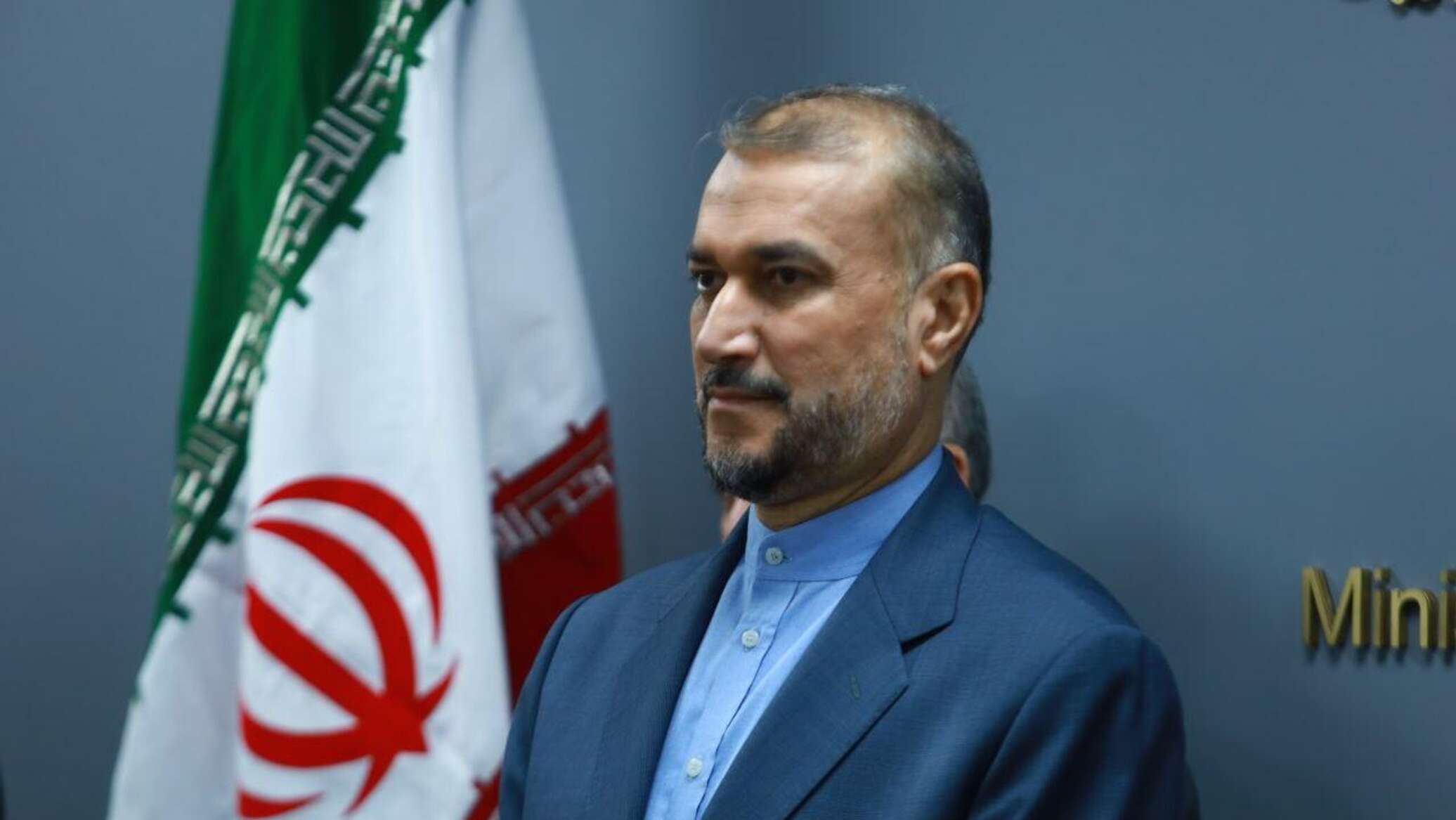 وزير الخارجية الإيراني يعلن قرب عودة البعثة الدبلوماسية الأذربيجانية إلى طهران